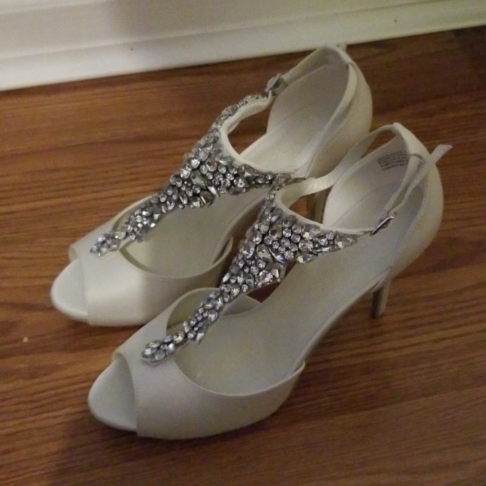 White bridal shoes